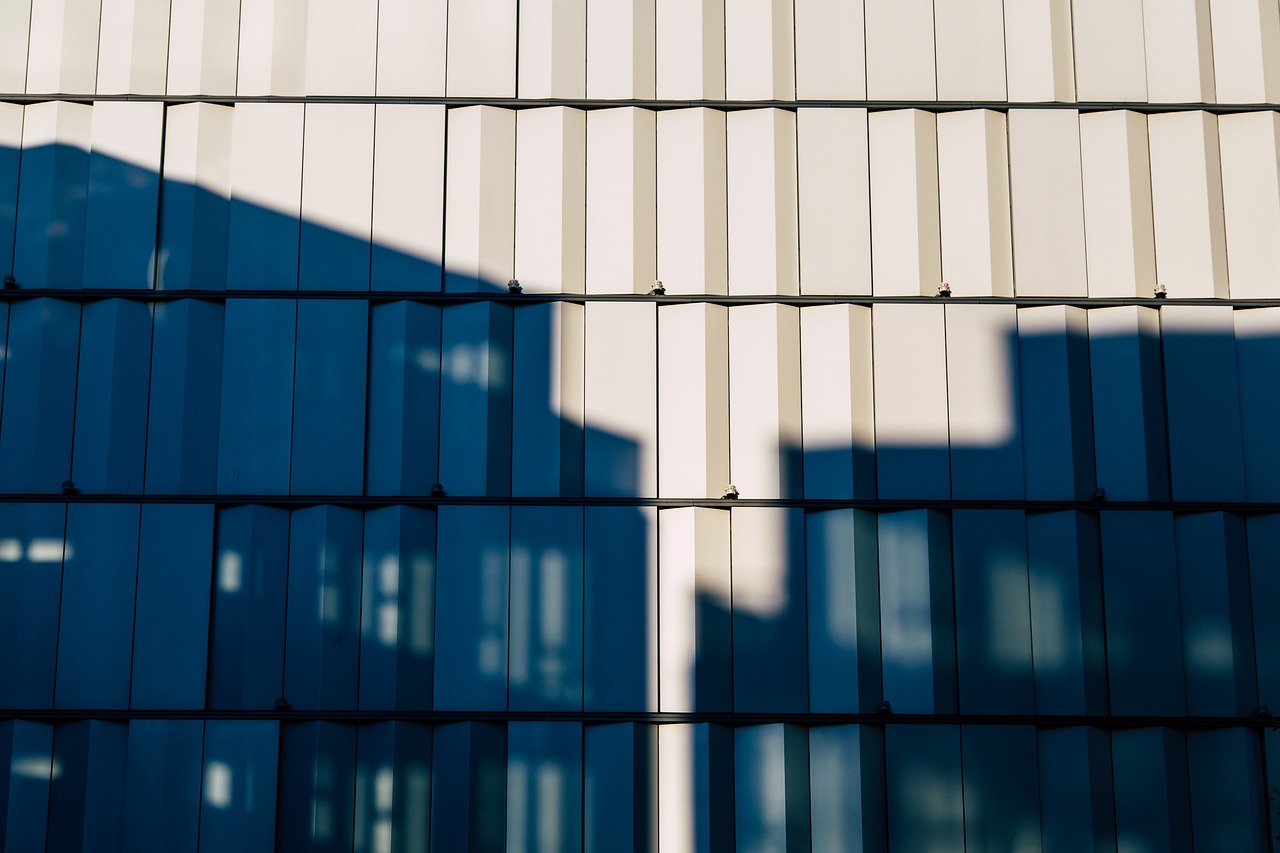 Shade fins